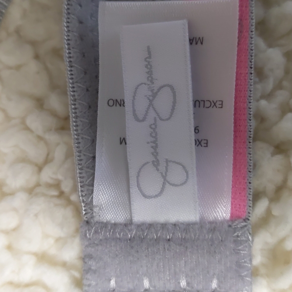 Jessica Simpson push up bra. Size 34C. New without the tag. Never been worn. - Picture 4 of 4